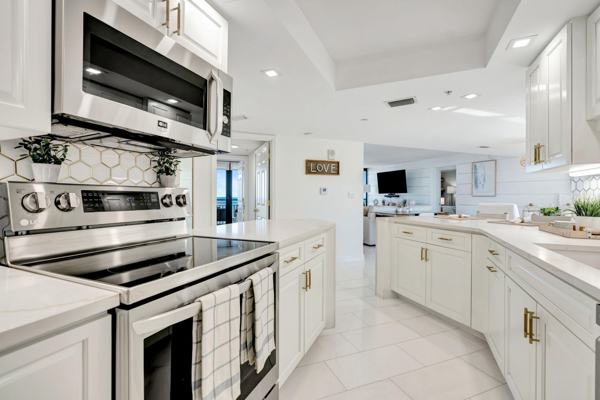 3000 N Ocean Drive, Unit 24f, Singer Island, FL 33404 Photo
