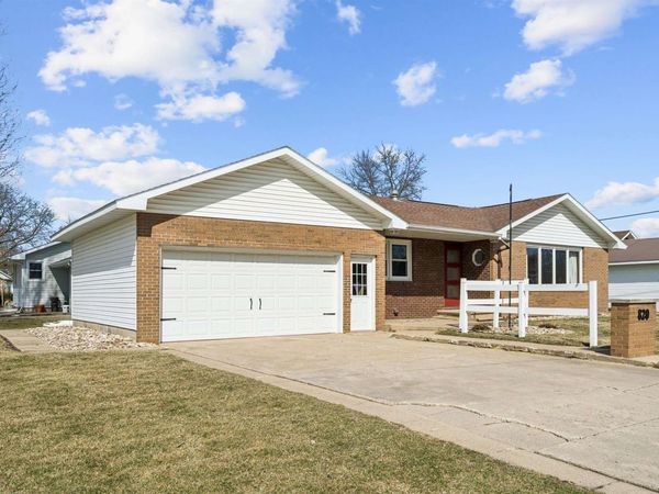 820 4th Street, Allison, IA 50602