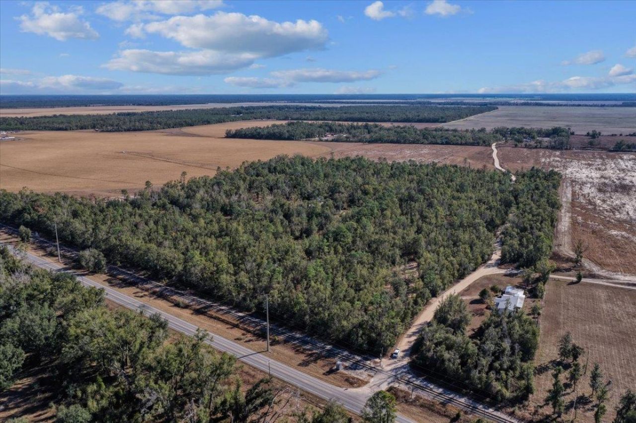 00 SE Camelot Way , Lee, FL 32059 Photo