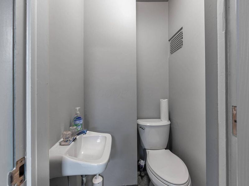 227 E Cecil Street , Springfield, OH 45503 Photo 30