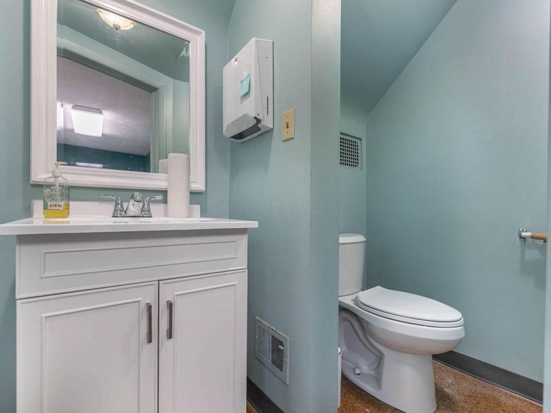 227 E Cecil Street , Springfield, OH 45503 Photo 38