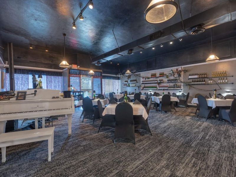 227 E Cecil Street , Springfield, OH 45503 Photo 8