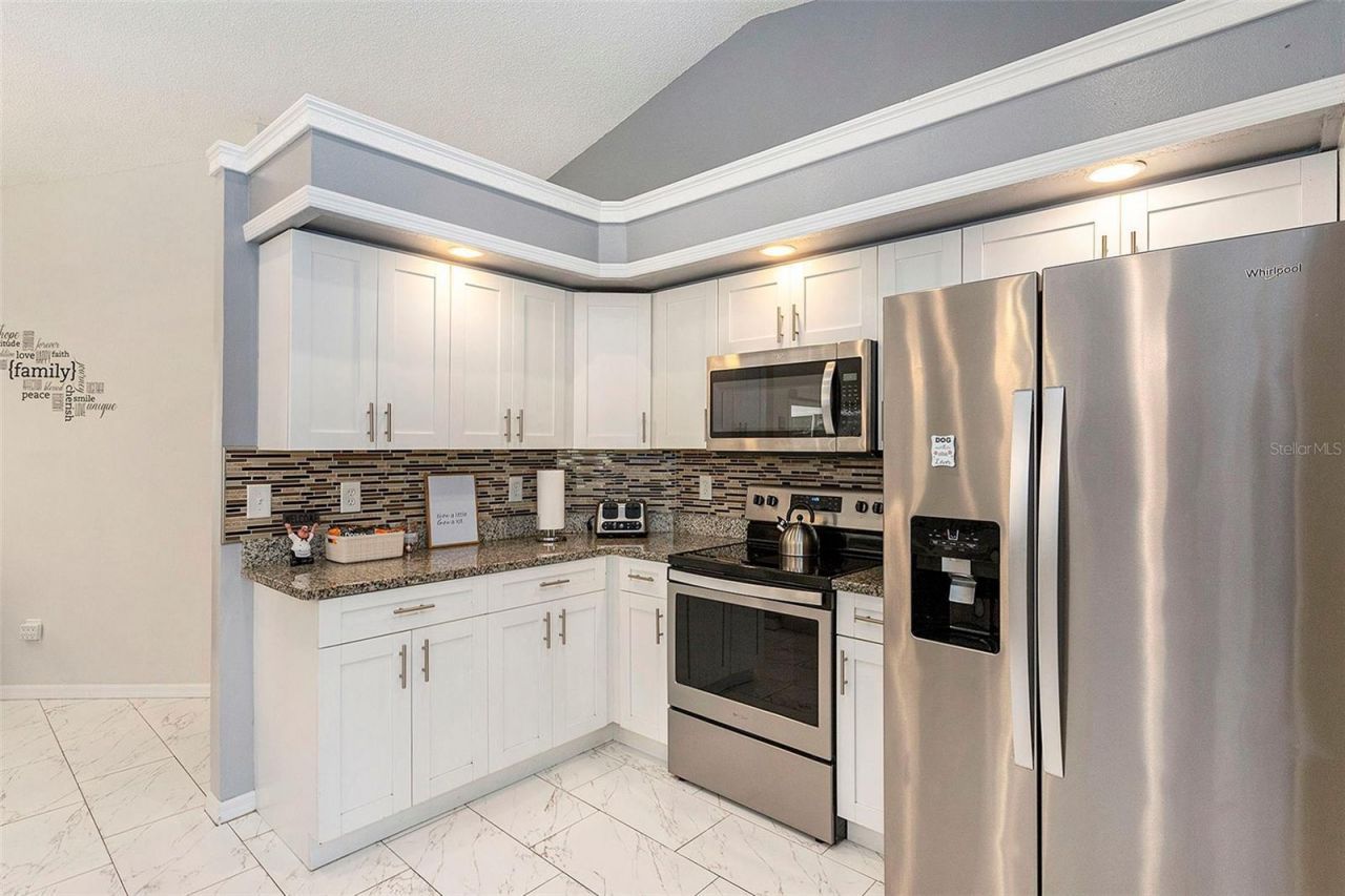 9105 S Zanmar Drive , Floral City, FL 34436 Photo