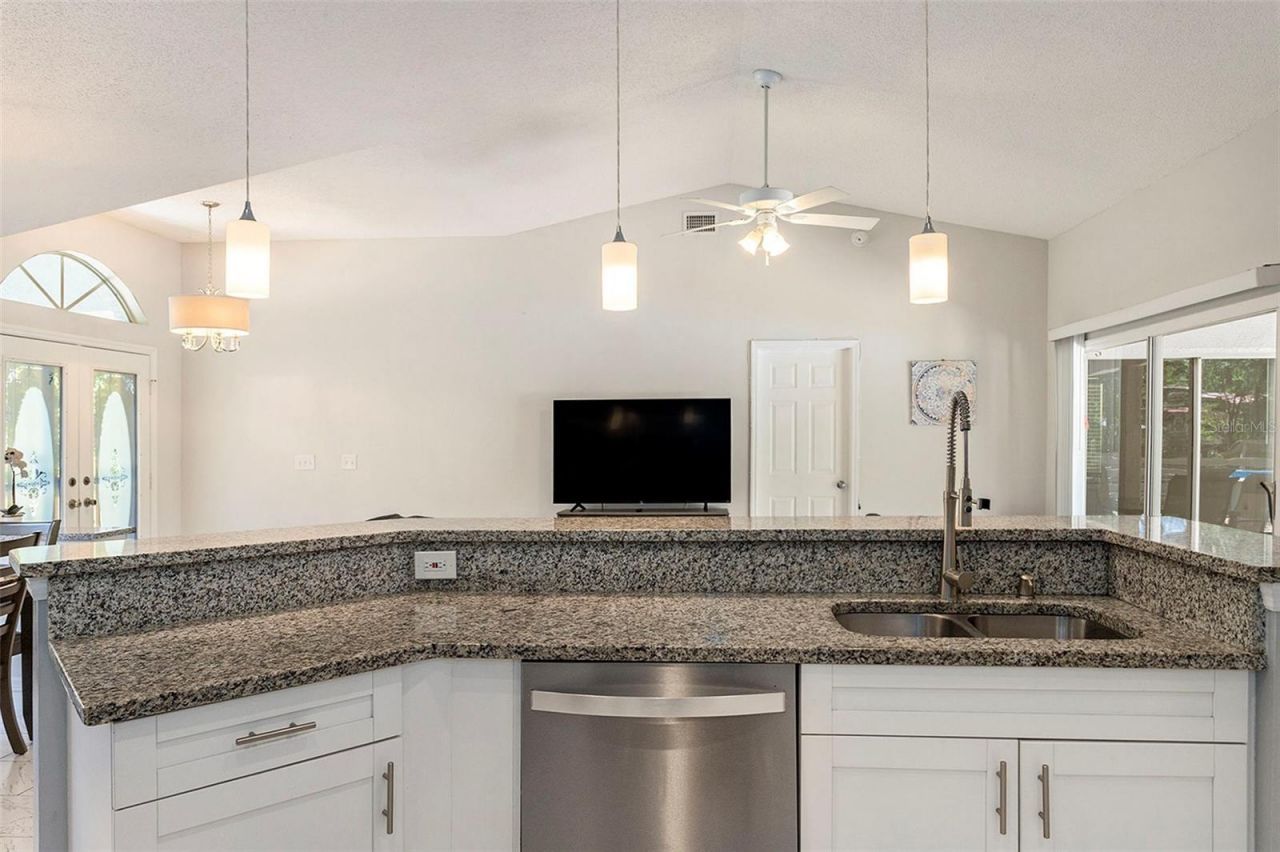 9105 S Zanmar Drive , Floral City, FL 34436 Photo