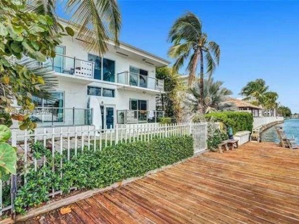 7171 Bay Dr, Unit 5, Miami Beach, FL 33141