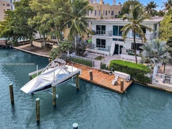 7171 Bay Dr, Unit 5, Miami Beach, FL 33141