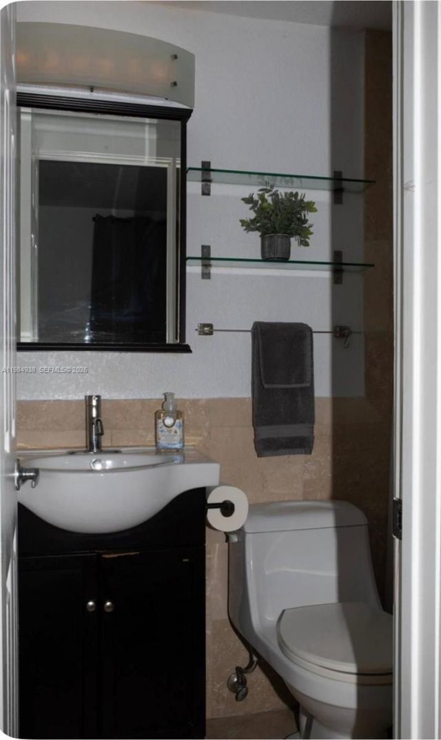 7171 Bay Dr, Unit 5, Miami Beach, FL 33141 Photo