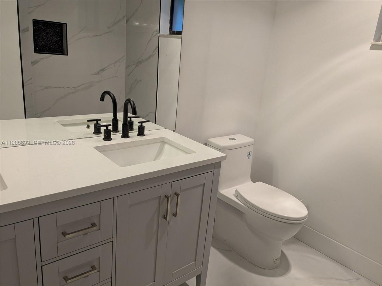 601 Ives Dairy Rd , Unit 103-8, Miami, FL 33179 Photo