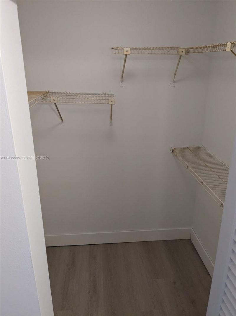 601 Ives Dairy Rd , Unit 103-8, Miami, FL 33179 Photo