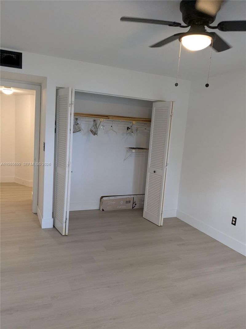 601 Ives Dairy Rd , Unit 103-8, Miami, FL 33179 Photo