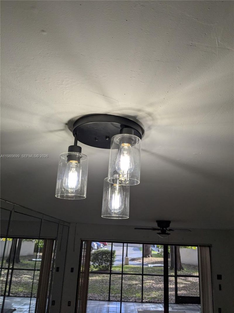 601 Ives Dairy Rd , Unit 103-8, Miami, FL 33179 Photo