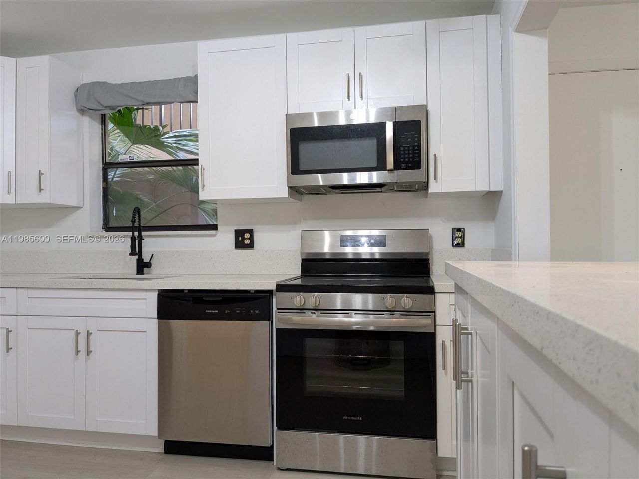 601 Ives Dairy Rd , Unit 103-8, Miami, FL 33179 Photo