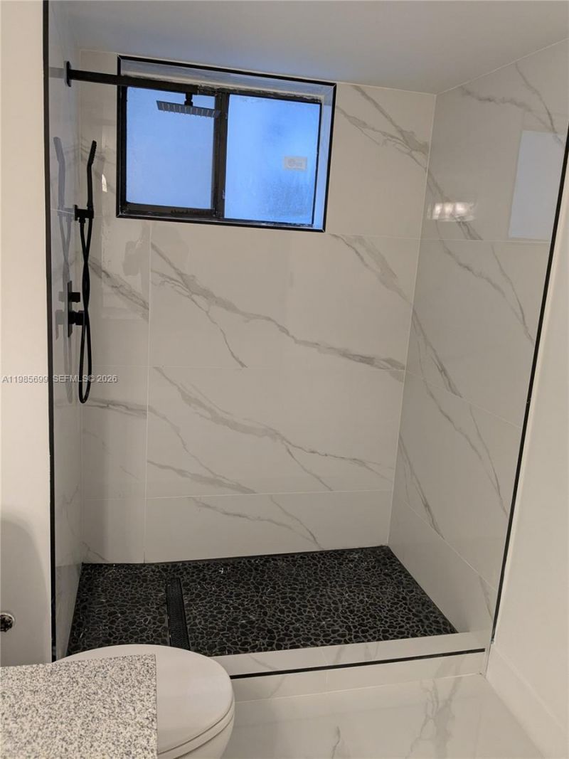 601 Ives Dairy Rd , Unit 103-8, Miami, FL 33179 Photo