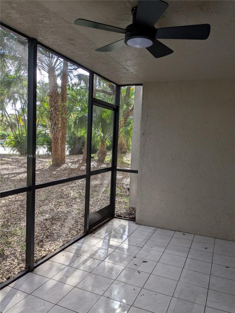 601 Ives Dairy Rd , Unit 103-8, Miami, FL 33179 Photo