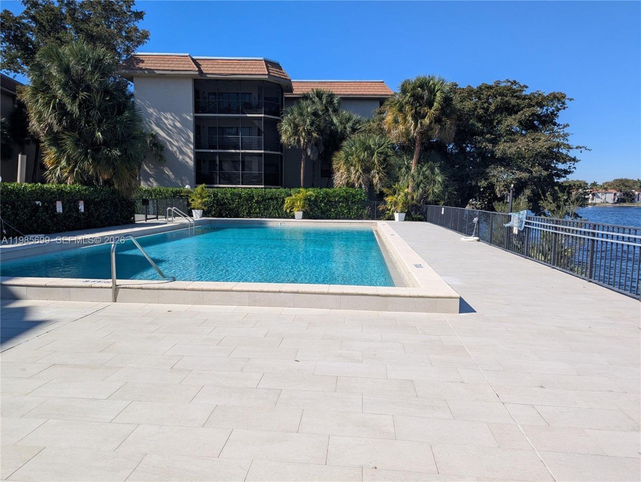 601 Ives Dairy Rd , Unit 103-8, Miami, FL 33179 Photo