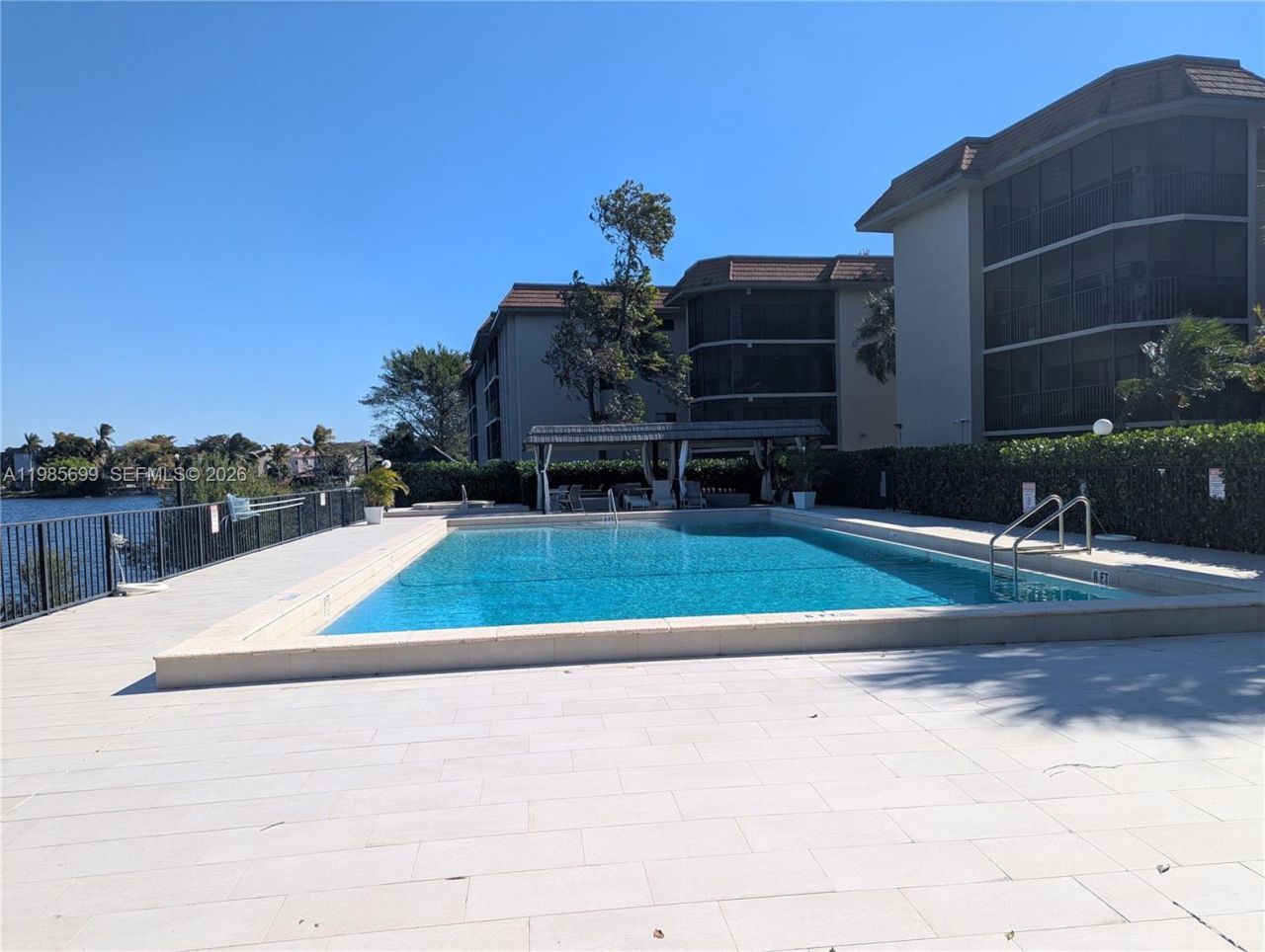 601 Ives Dairy Rd , Unit 103-8, Miami, FL 33179 Photo