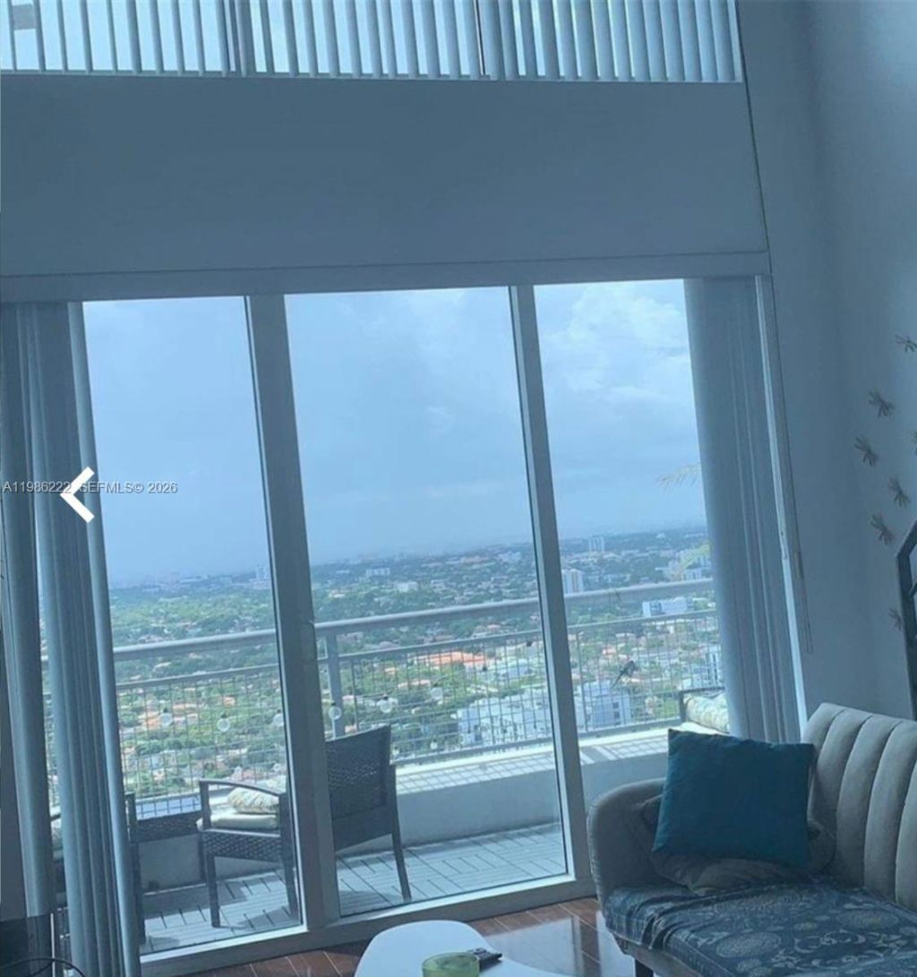 60 SW 13th St , Unit 3017, Miami, FL 33130 Photo