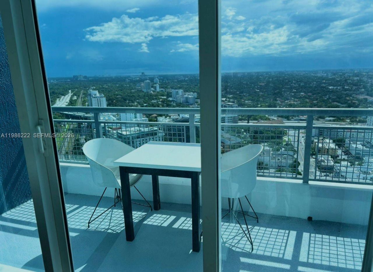 60 SW 13th St , Unit 3017, Miami, FL 33130 Photo