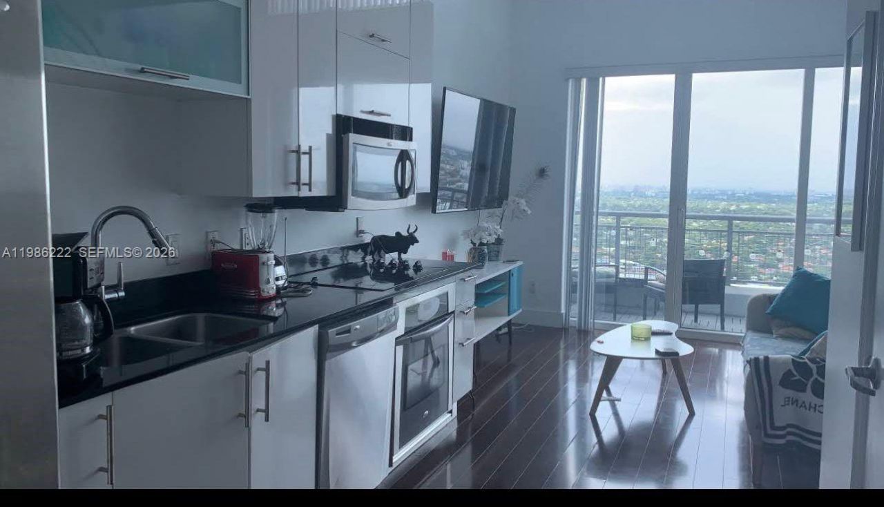 60 SW 13th St , Unit 3017, Miami, FL 33130 Photo