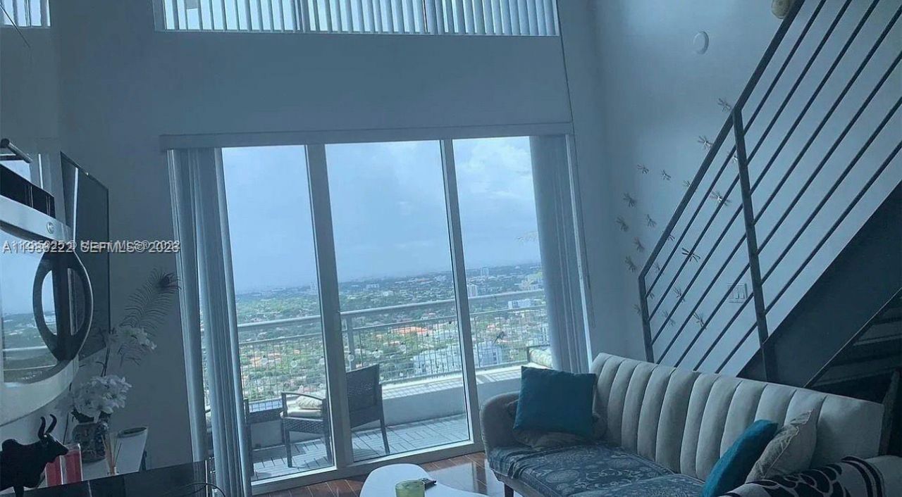 60 SW 13th St , Unit 3017, Miami, FL 33130 Photo