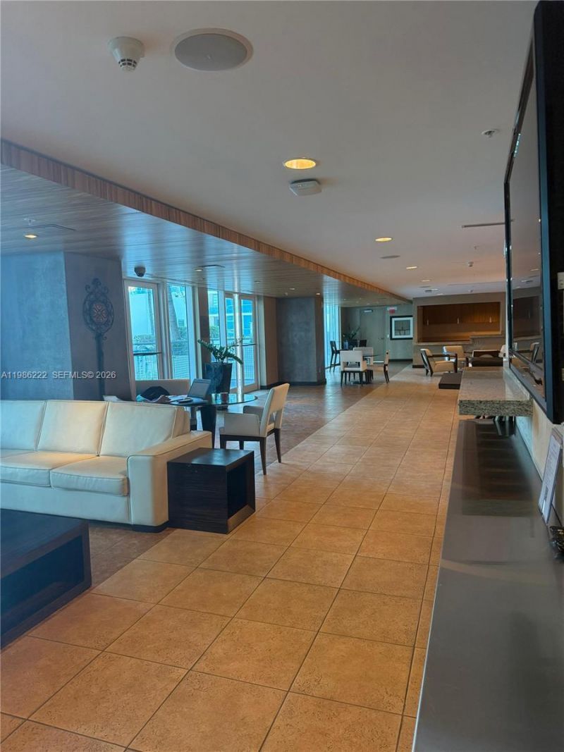 60 SW 13th St , Unit 3017, Miami, FL 33130 Photo