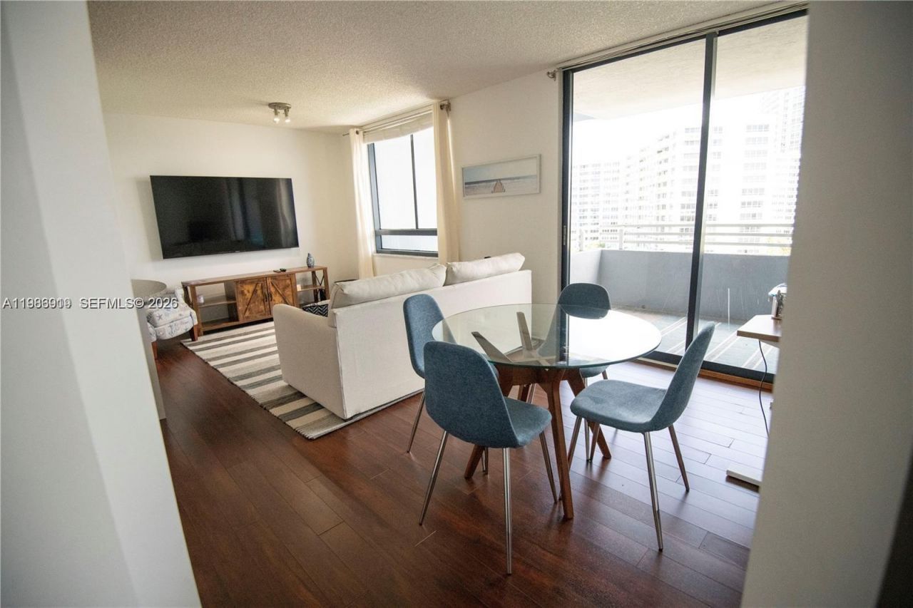 1330 West Ave , Unit 803, Miami Beach, FL 33139 Photo