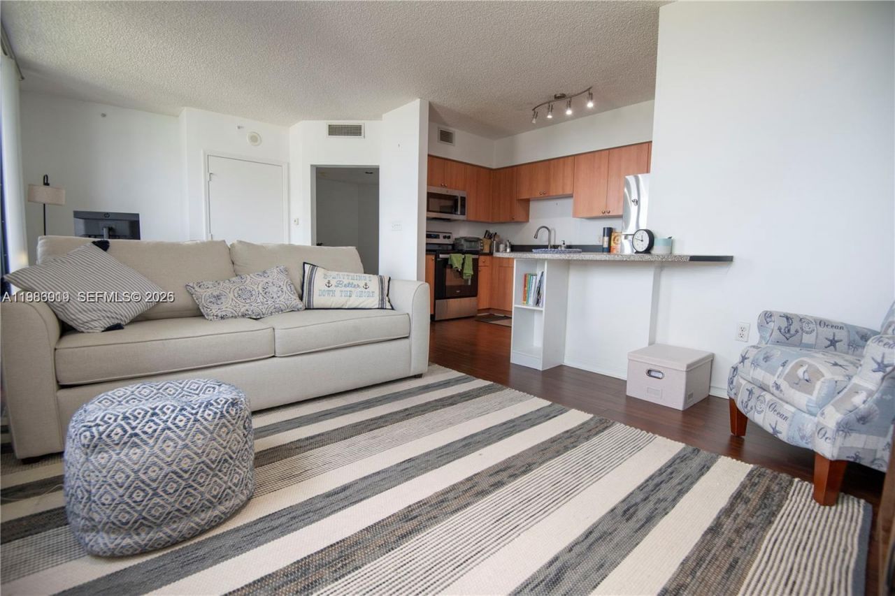 1330 West Ave , Unit 803, Miami Beach, FL 33139 Photo