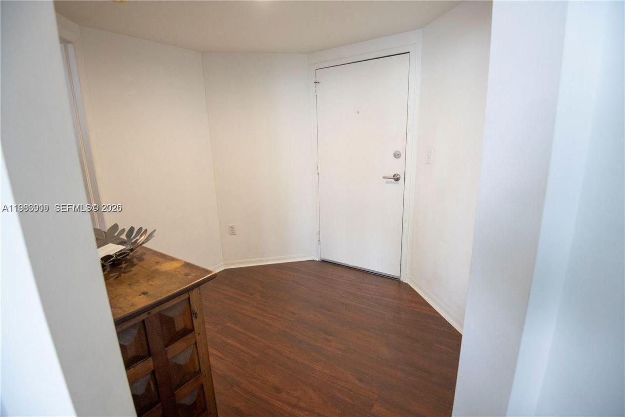 1330 West Ave , Unit 803, Miami Beach, FL 33139 Photo