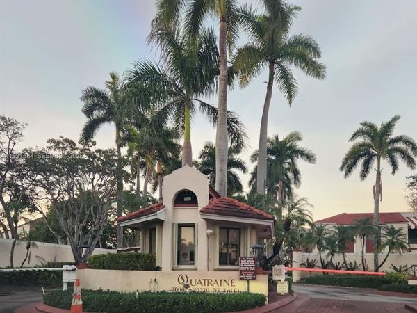 20005 NE 3rd Ct , Unit 6, Miami, FL 33179