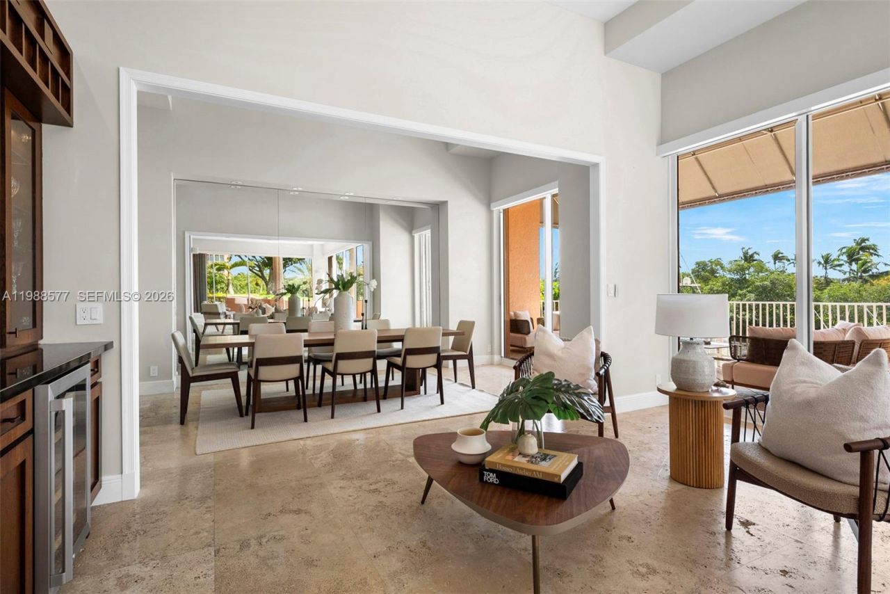 10 Edgewater Dr , Unit Lanai Sout, Coral Gables, FL 33133 Photo