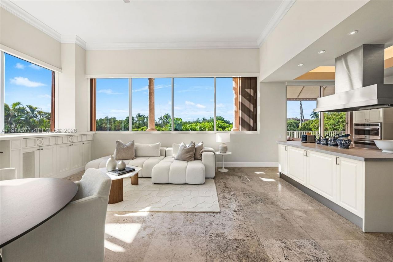 10 Edgewater Dr , Unit Lanai Sout, Coral Gables, FL 33133 Photo