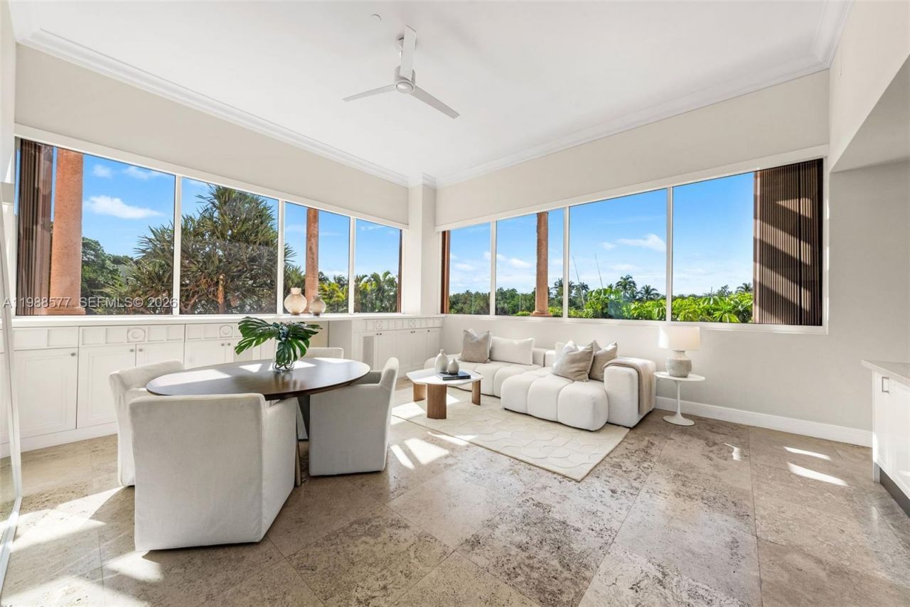 10 Edgewater Dr , Unit Lanai Sout, Coral Gables, FL 33133 Photo