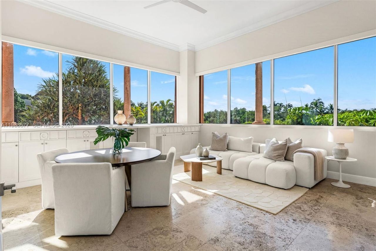 10 Edgewater Dr , Unit Lanai Sout, Coral Gables, FL 33133 Photo