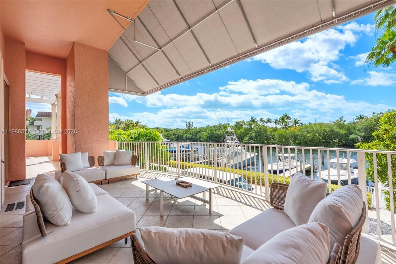10 Edgewater Dr , Unit Lanai Sout, Coral Gables, FL 33133 Photo