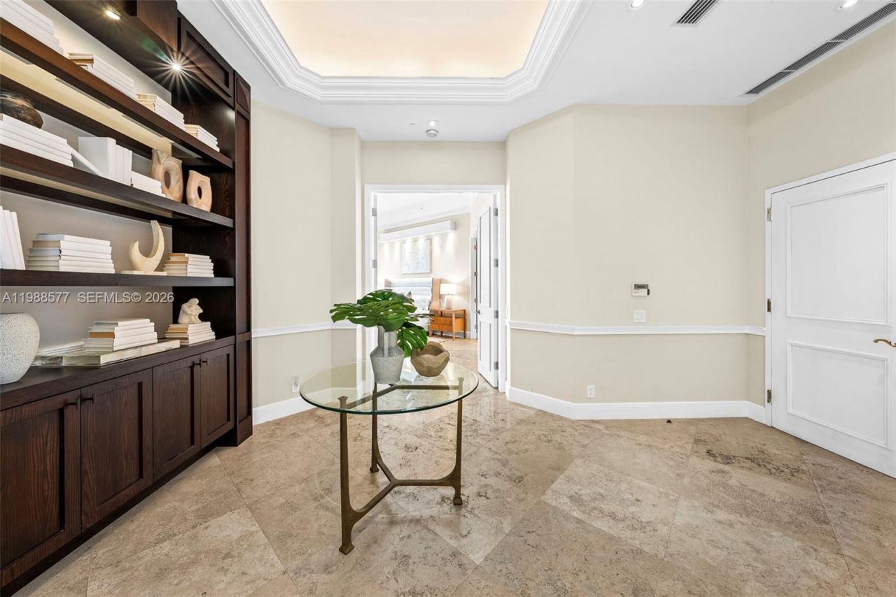 10 Edgewater Dr , Unit Lanai Sout, Coral Gables, FL 33133 Photo