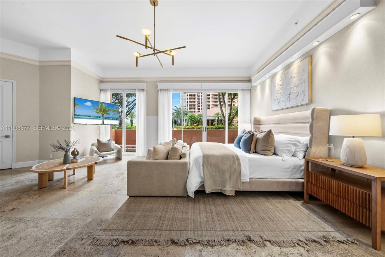 10 Edgewater Dr , Unit Lanai Sout, Coral Gables, FL 33133 Photo