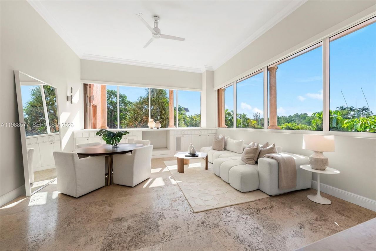 10 Edgewater Dr , Unit Lanai Sout, Coral Gables, FL 33133 Photo