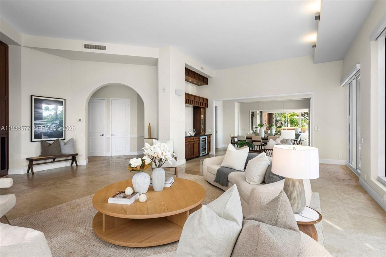 10 Edgewater Dr , Unit Lanai Sout, Coral Gables, FL 33133 Photo