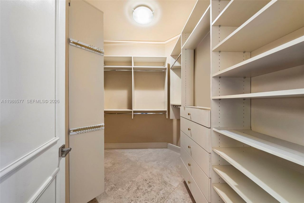 10 Edgewater Dr , Unit Lanai Sout, Coral Gables, FL 33133 Photo