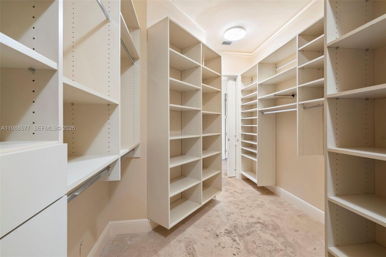 10 Edgewater Dr , Unit Lanai Sout, Coral Gables, FL 33133 Photo