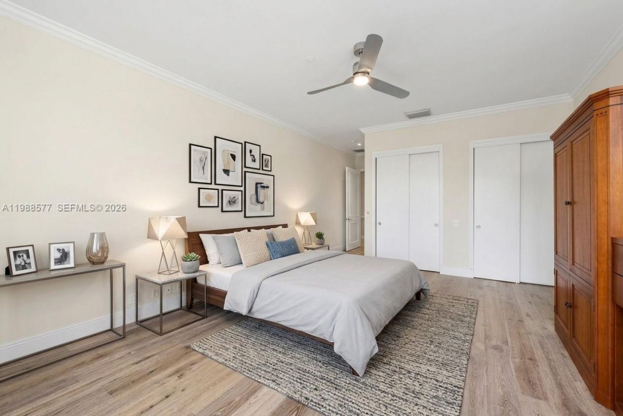 10 Edgewater Dr , Unit Lanai Sout, Coral Gables, FL 33133 Photo