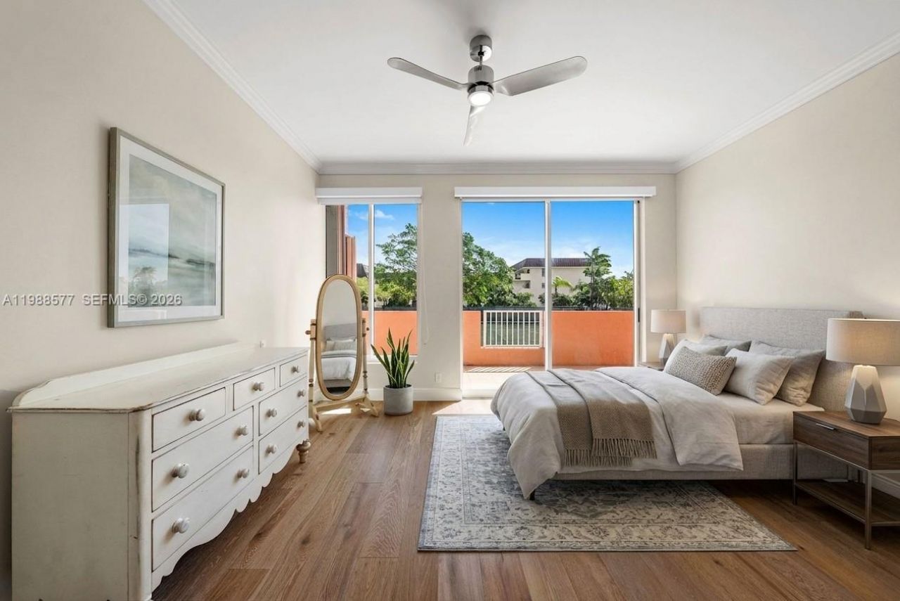 10 Edgewater Dr , Unit Lanai Sout, Coral Gables, FL 33133 Photo