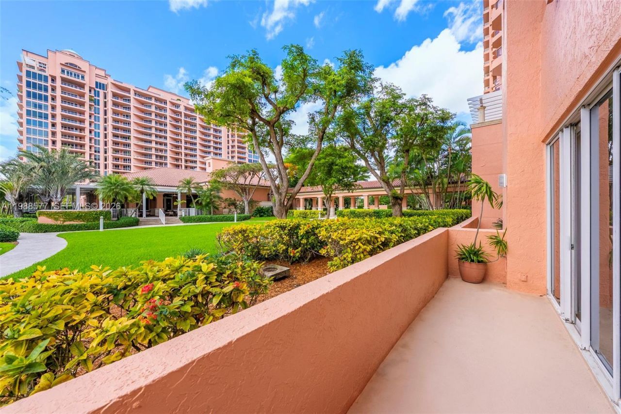 10 Edgewater Dr , Unit Lanai Sout, Coral Gables, FL 33133 Photo