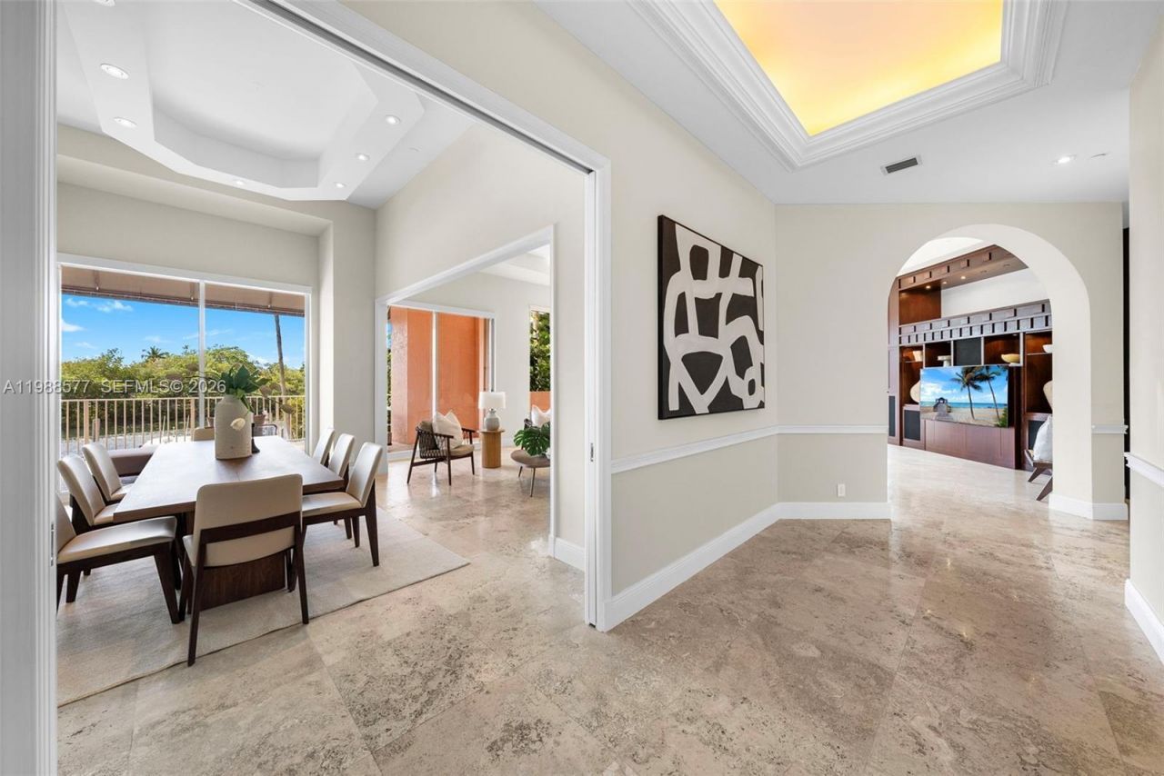 10 Edgewater Dr , Unit Lanai Sout, Coral Gables, FL 33133 Photo