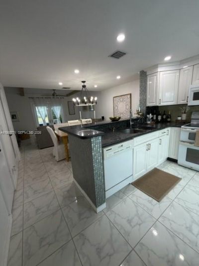 147 SW 3rd St, Pompano Beach, FL 33060 Photo