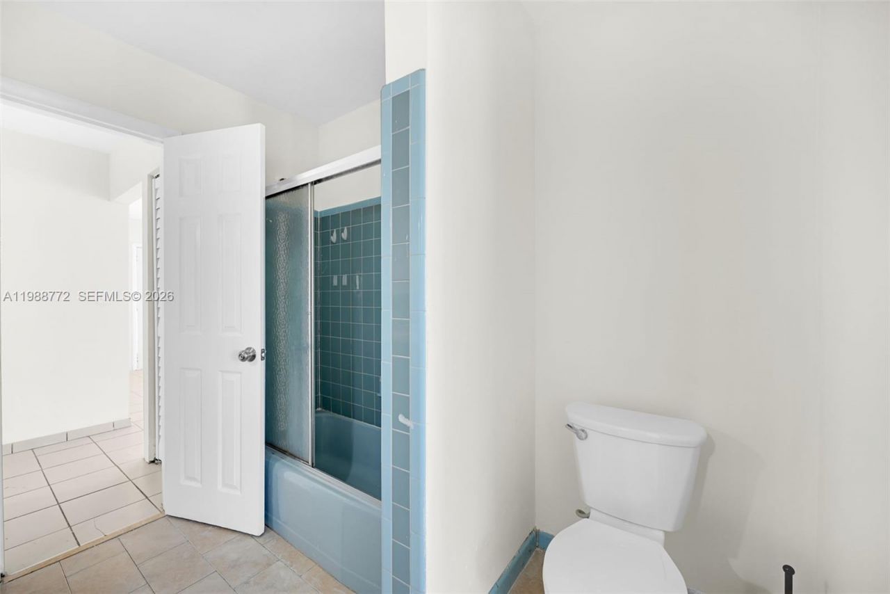 6325 W 12th Ave , Hialeah, FL 33012 Photo