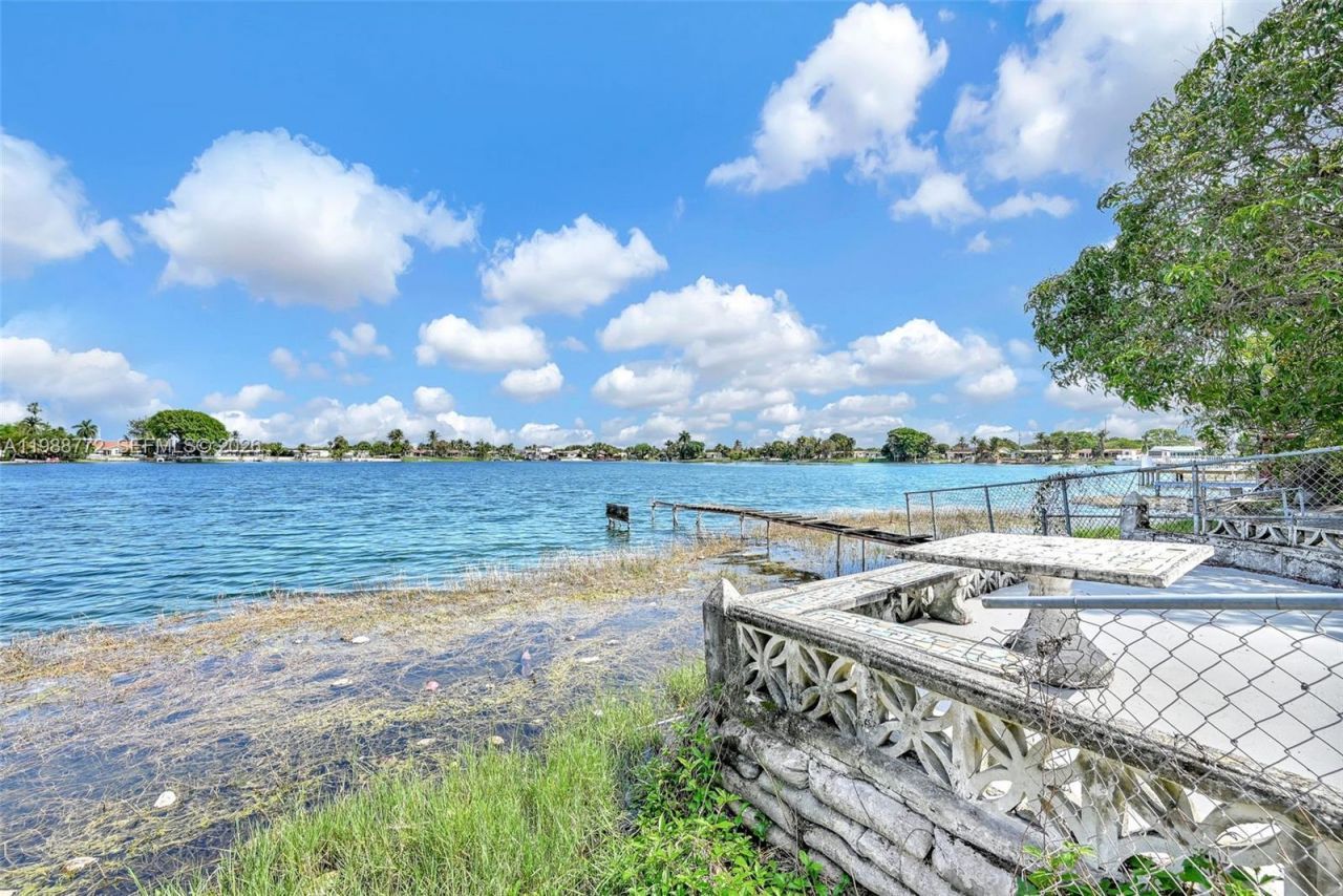 6325 W 12th Ave , Hialeah, FL 33012 Photo