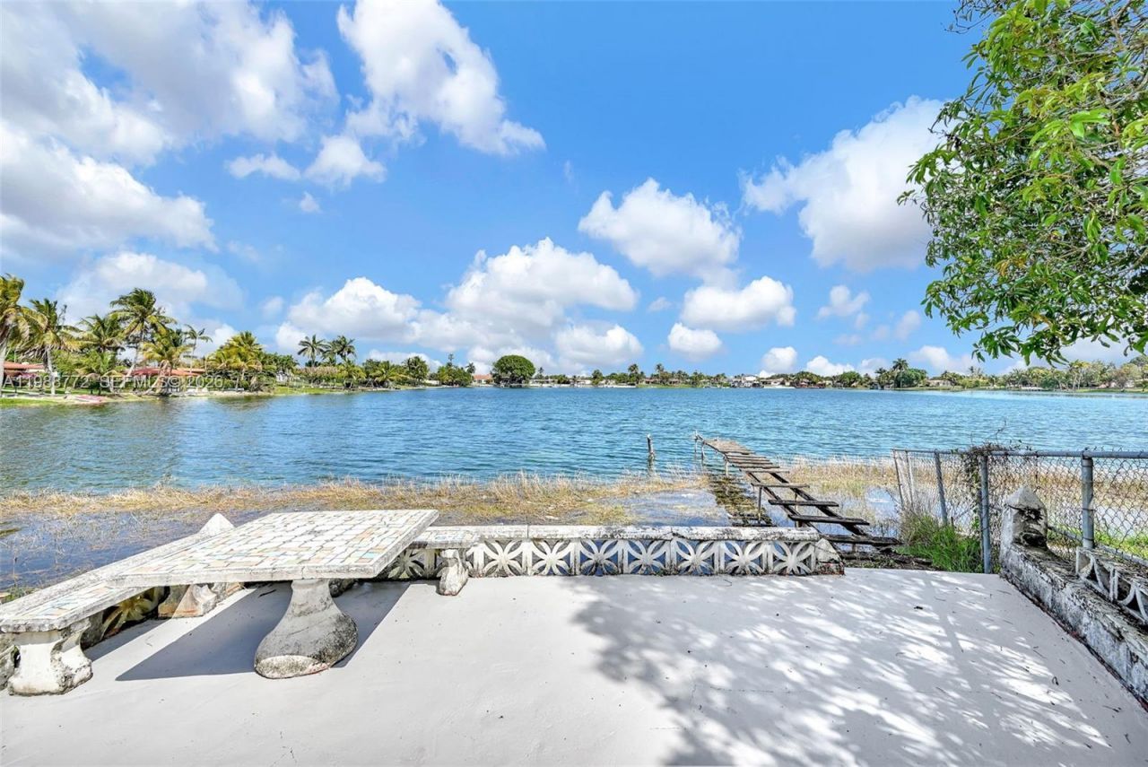 6325 W 12th Ave , Hialeah, FL 33012 Photo