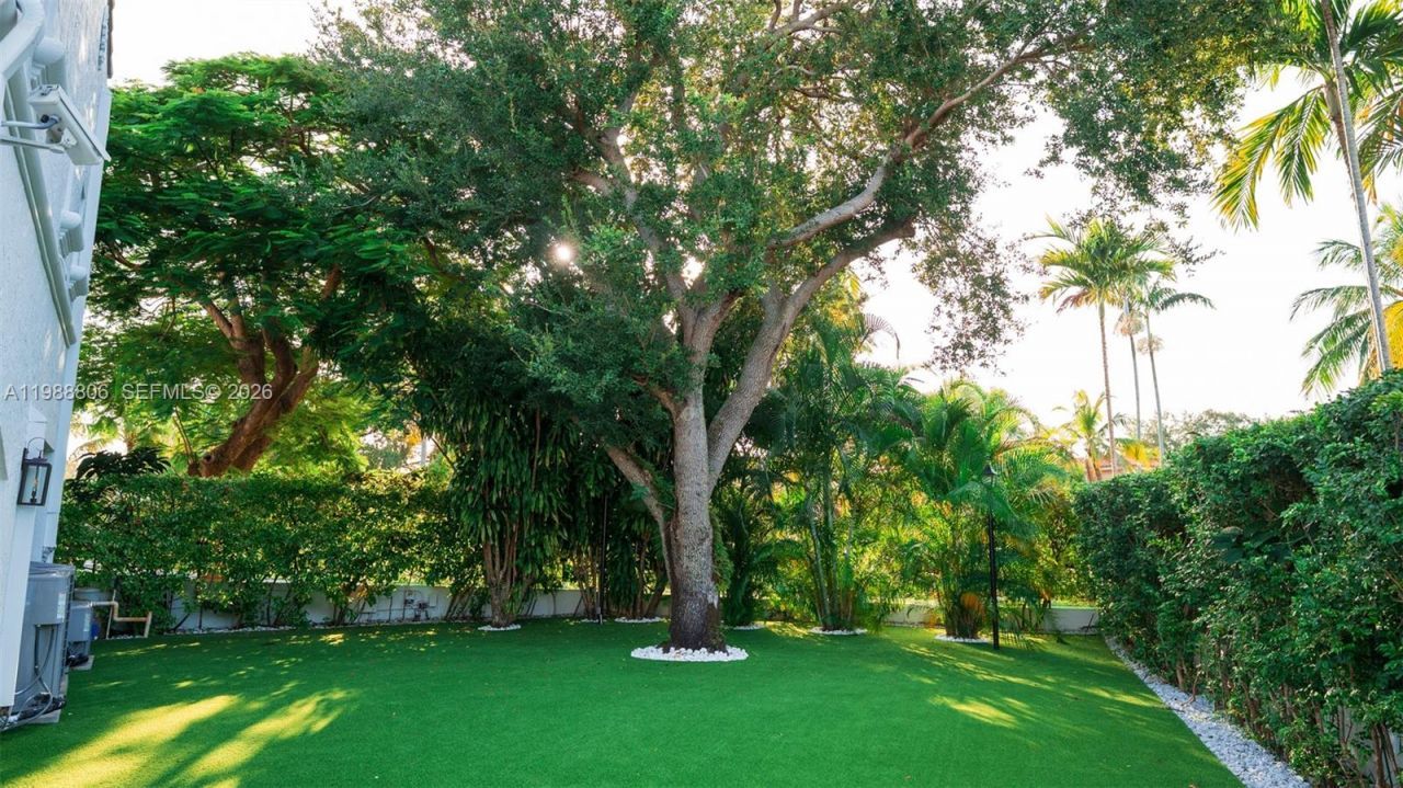 2525 Indian Mound Trl, Coral Gables, FL 33134 Photo