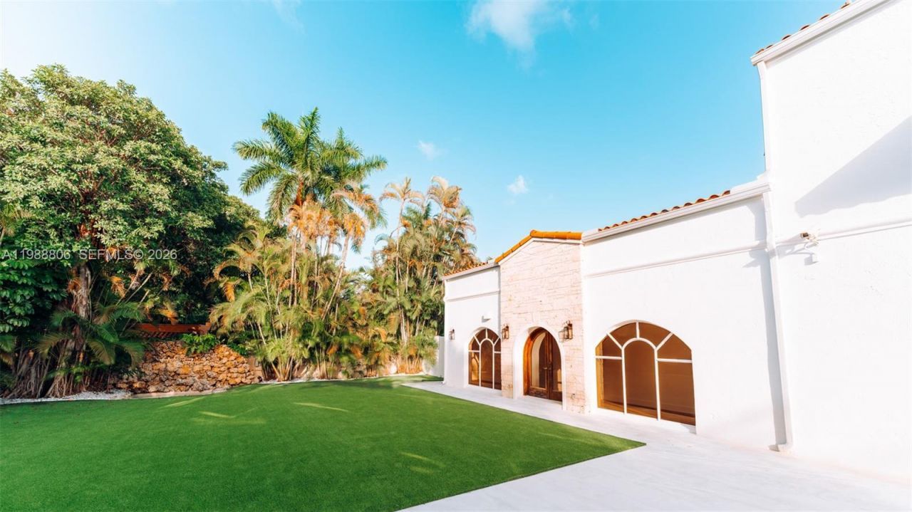 2525 Indian Mound Trl, Coral Gables, FL 33134 Photo